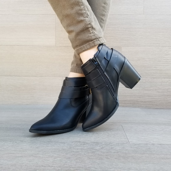 Pointy Toe Black Ankle Boots w/ Buckles-B - Picture 7 of 8